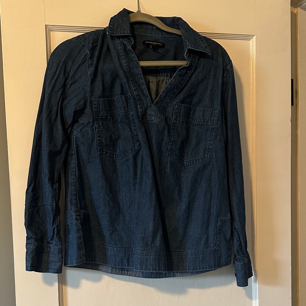 Banana Republic Denim Navy Blue Shirt 100% cotton